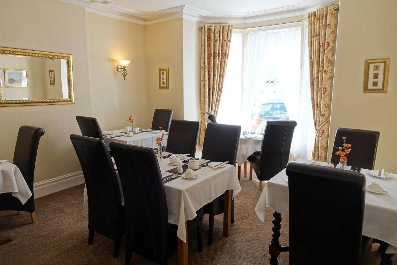Chilterns Guest House Llandudno Dış mekan fotoğraf