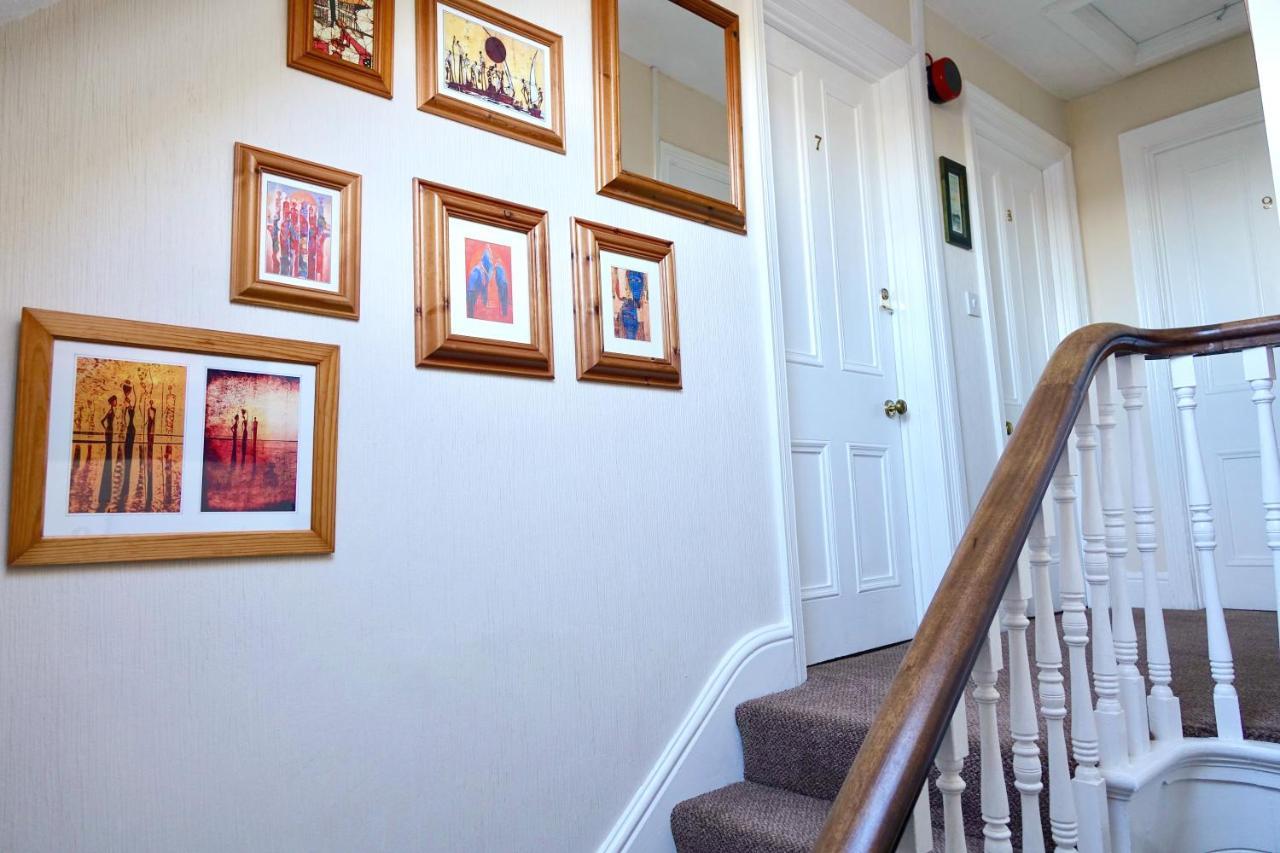 Chilterns Guest House Llandudno Dış mekan fotoğraf